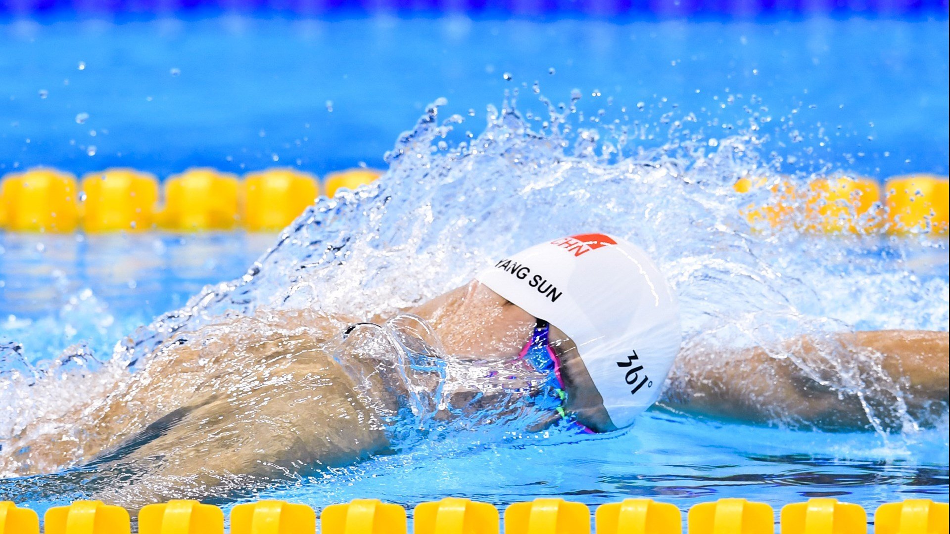 体育焦点报道独家视角,体育新闻电台